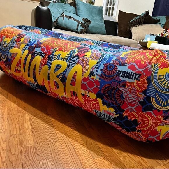 ZUMBA inflatable lounger with carry on tote. Super cute. *Make an offer! - Picture 9 of 17